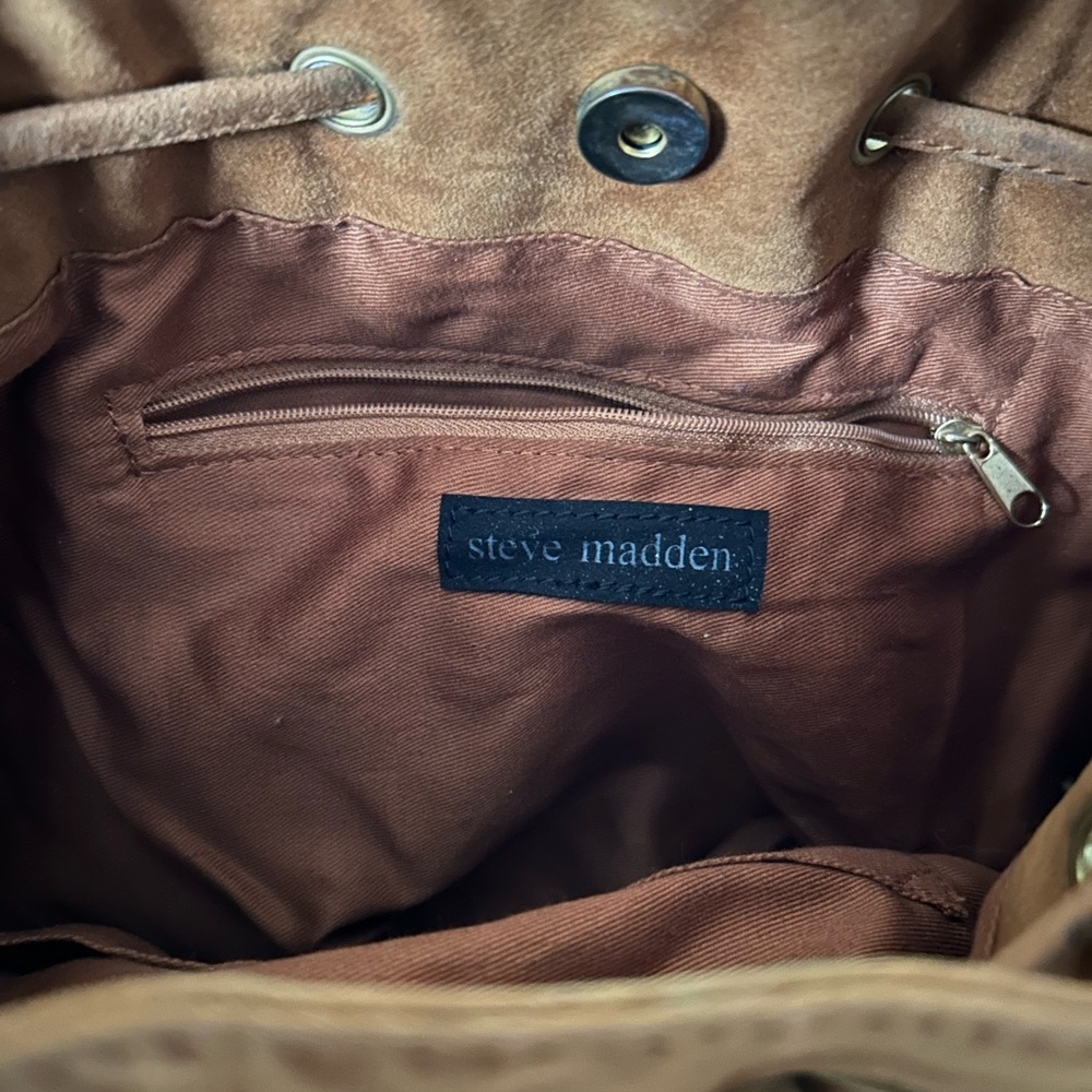 Steve Madden Tan Suede Bucket Bag with Front Criss Cross Detail and Both Crossbo - Picture 5 of 6